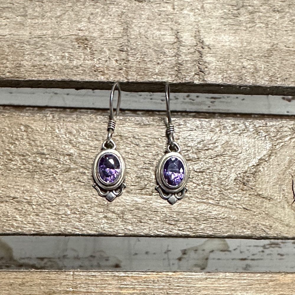 Sterling silver 925 great shape purple amethyst stamped gemstone crystal earring